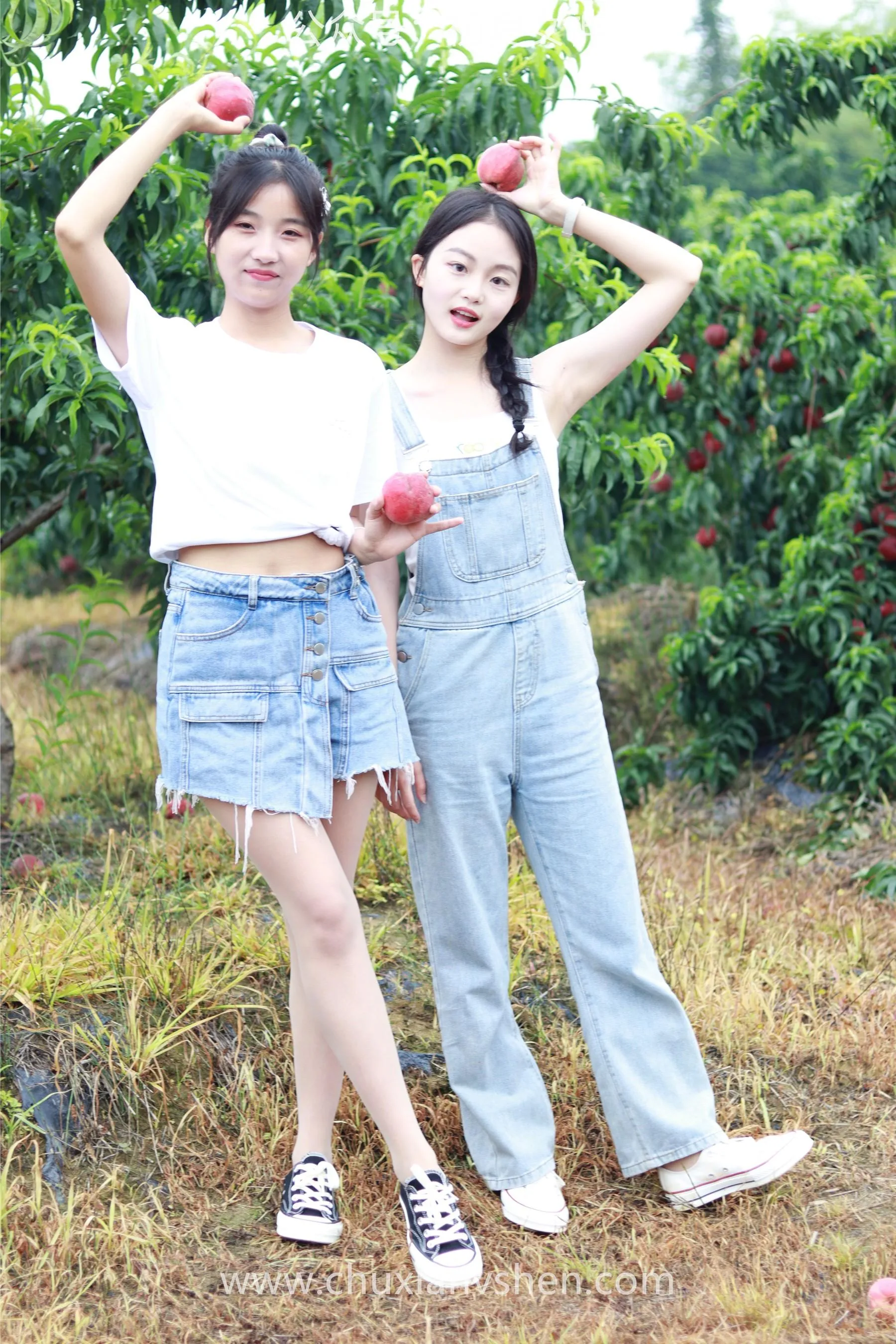 初夏女神 NO.055 双双点点 桃园姐妹 [172P]插图6